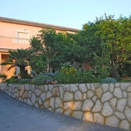 Beg-1 By Interhome *