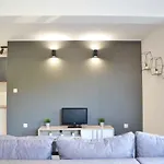 Beg-1 By Interhome *