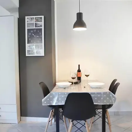 Beg-1 By Interhome